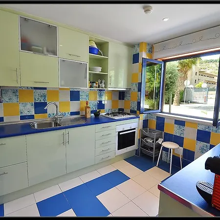 Ξενοδοχείο με διαμερίσματα Orada Turisticos - Marina De 4*